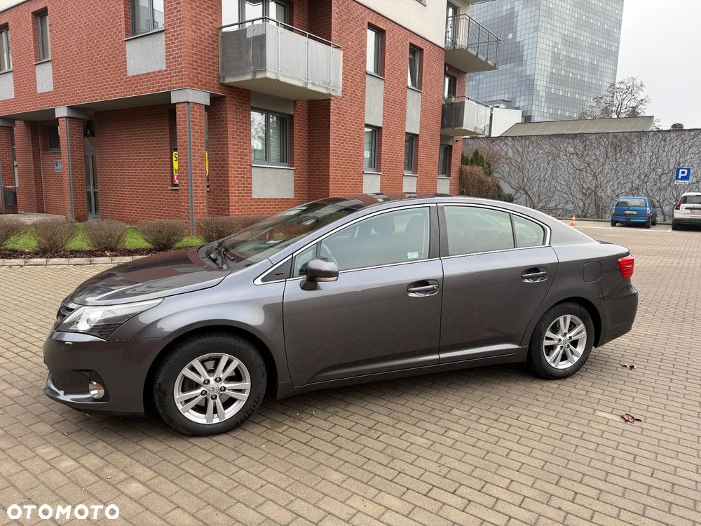 Toyota Avensis 1.8 Sol EU5 MS - 1