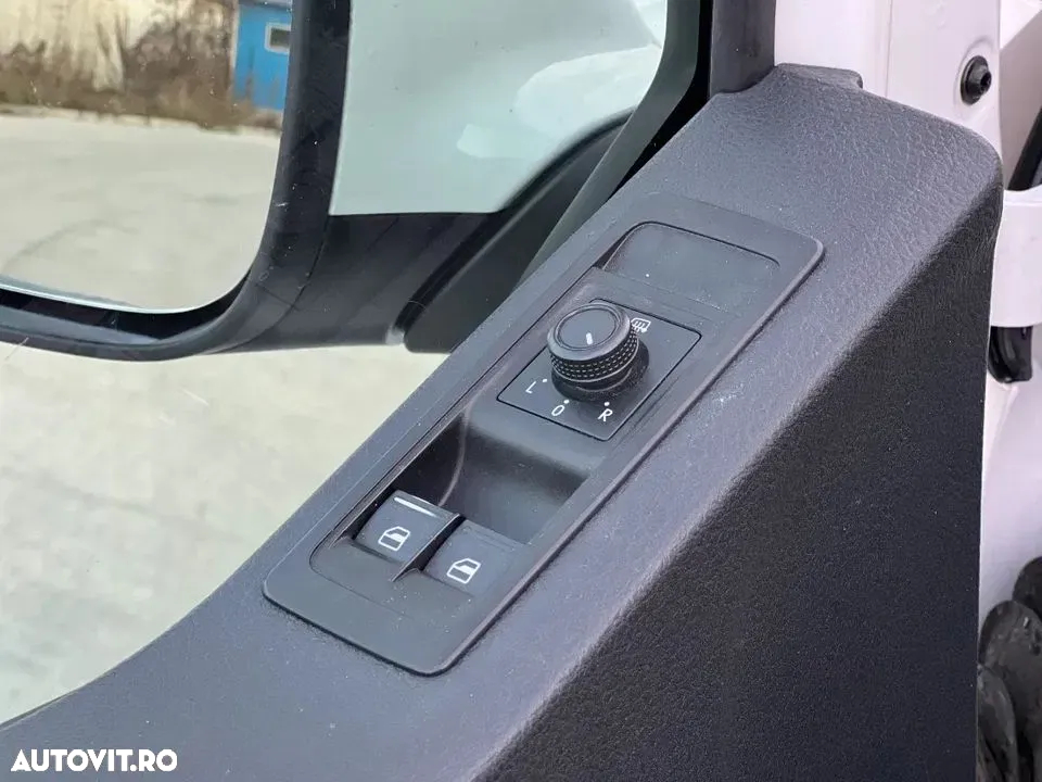 Volkswagen TRANSPORTER/CARAVELLE/MULTIVAN - 18