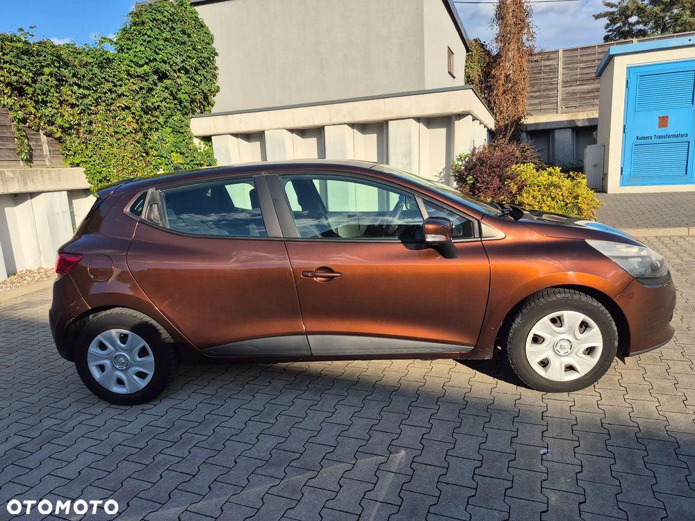Renault Clio 2013 photo 2