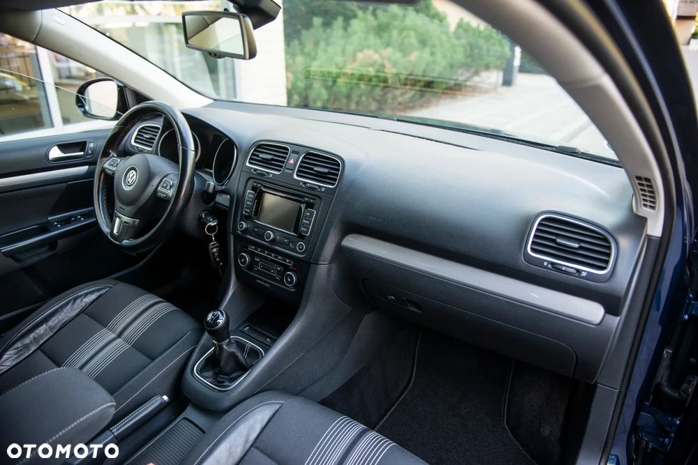 Volkswagen Golf 1.2 TSI MATCH - 24