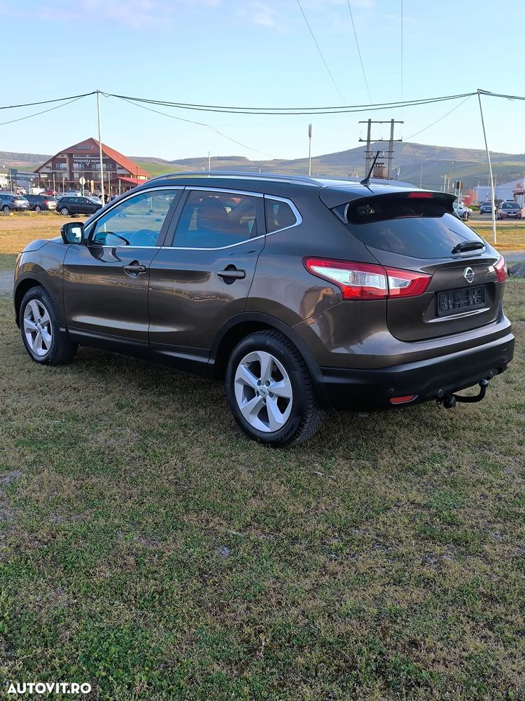 Nissan Qashqai 1.6 DCI Xtronic TEKNA - 5