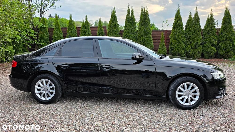 Audi A4 Limousine - 17
