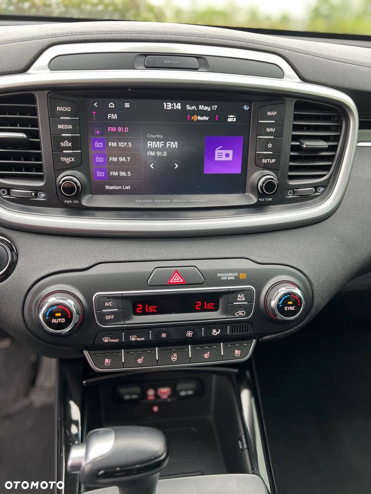 Kia Sorento - 16