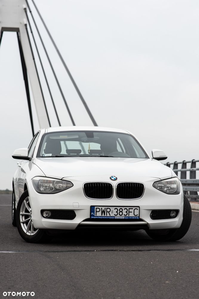 BMW Seria 1 116i - 1