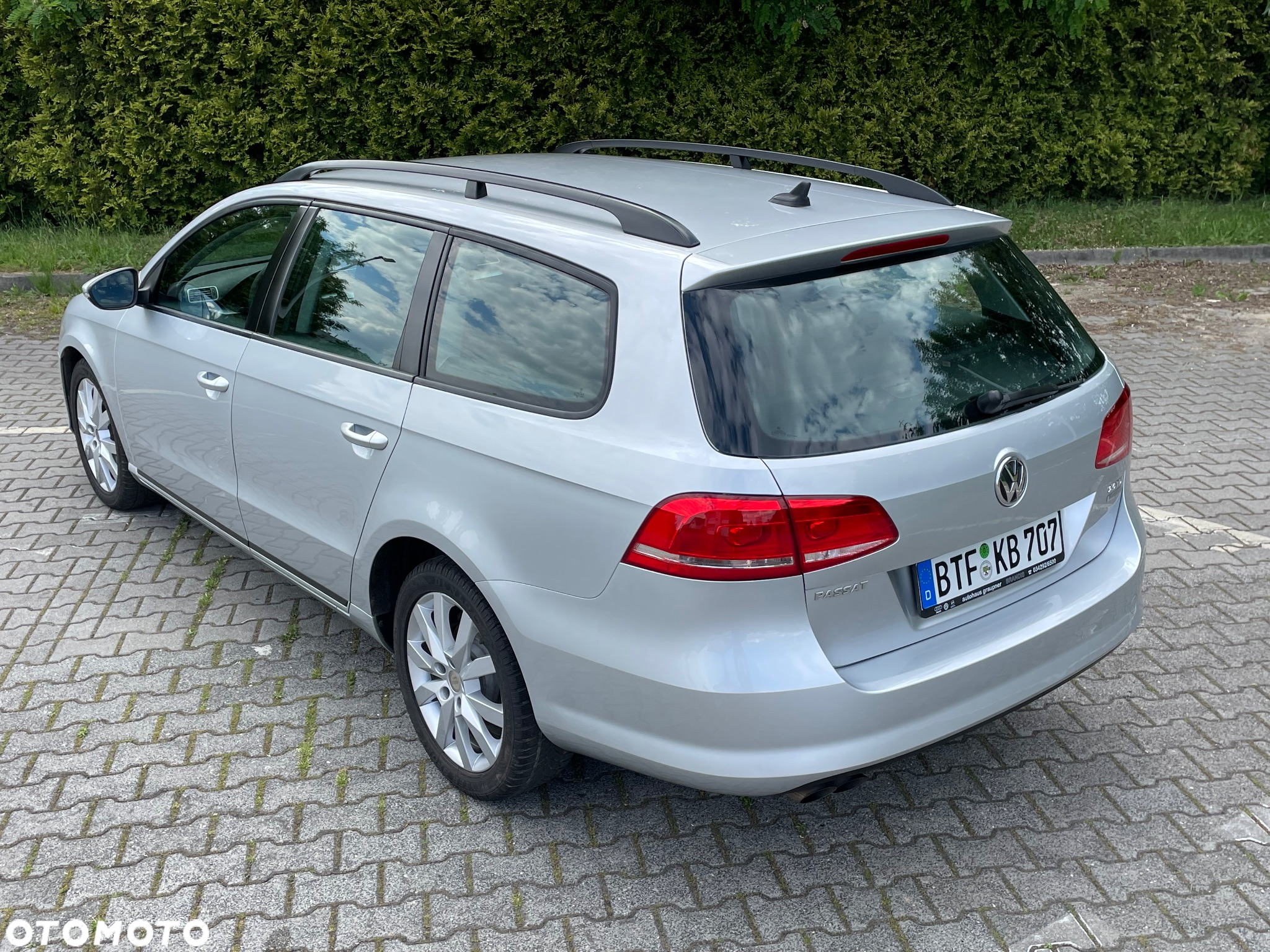 Volkswagen Passat 2.0 TDI Comfortline - 8