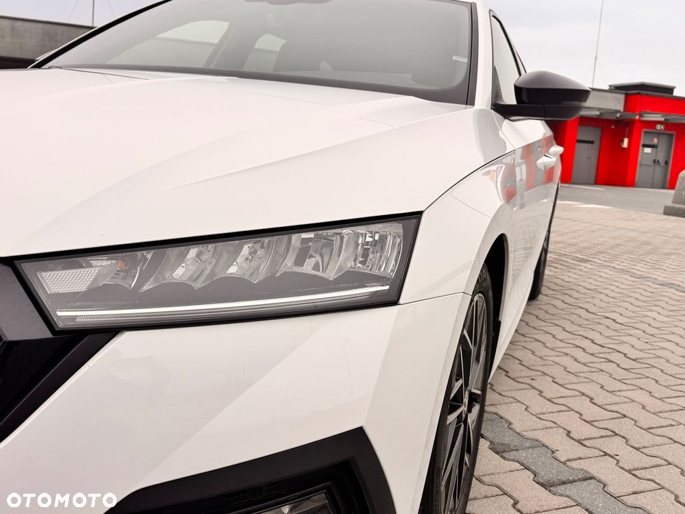 Skoda Octavia 2.0 TDI DSG First Edition - 12