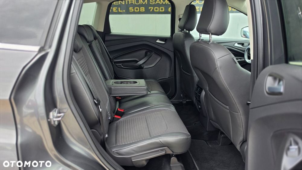 Ford Kuga 1.5 EcoBoost 2x4 Titanium - 12