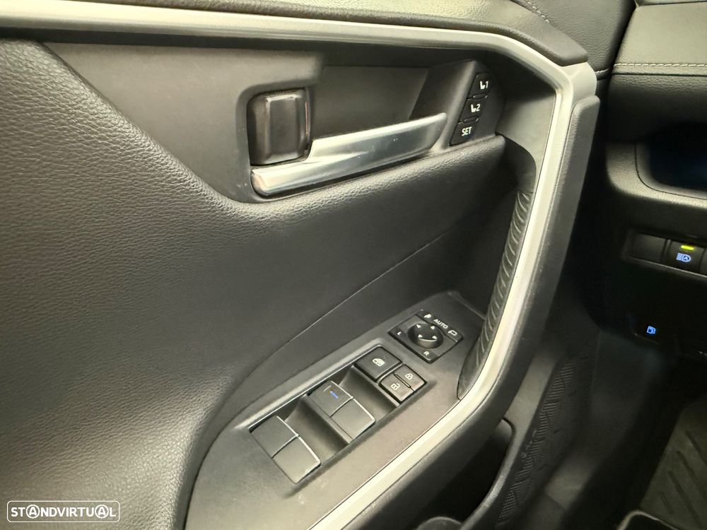 Toyota RAV4 2.5 HDF Exclusive P.Luxury - 13