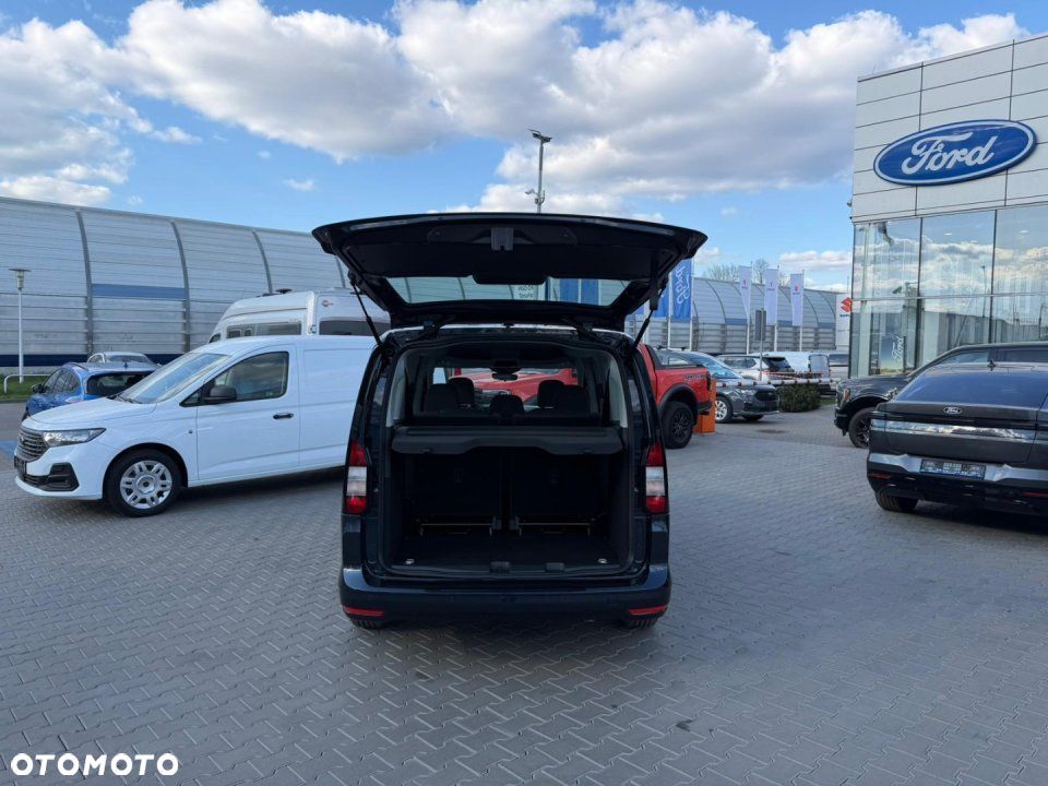 Ford Tourneo Connect - 8
