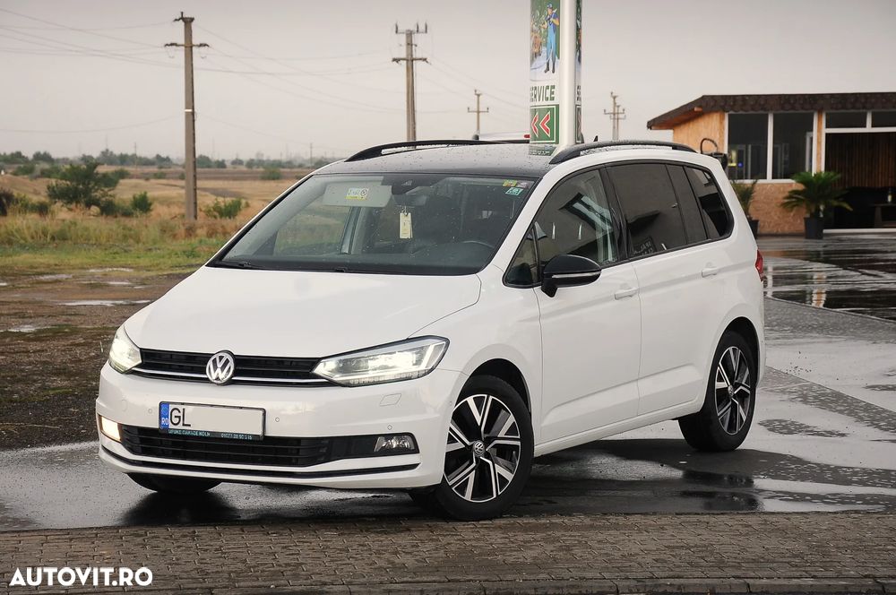 Volkswagen Touran 2.0 TDI DSG Highline - 2