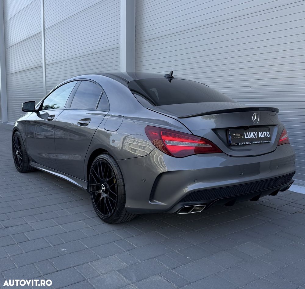 Mercedes-Benz CLA 180 - 4