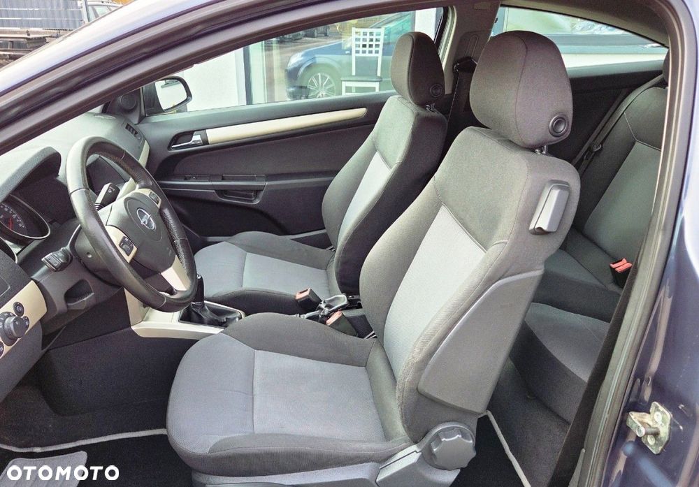 Opel Astra - 16