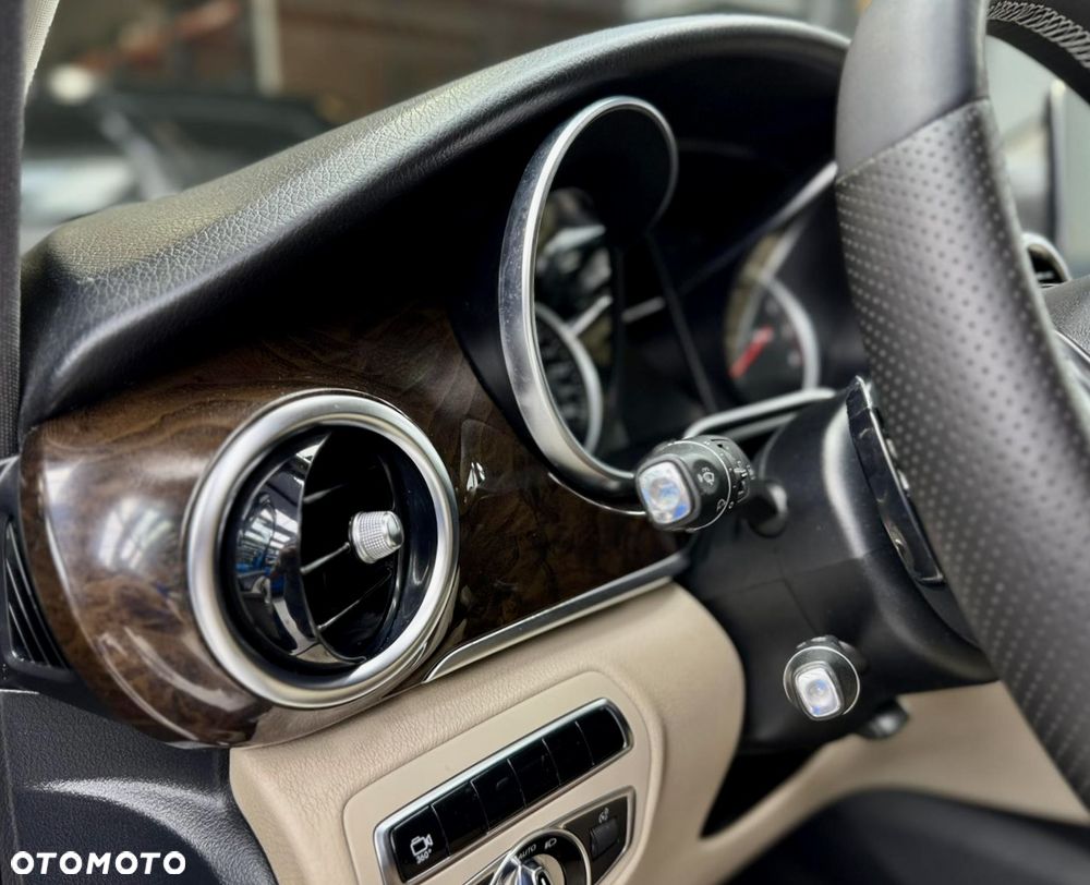 Mercedes-Benz Klasa V 300 d 9G-Tronic (d³ugi) - 26