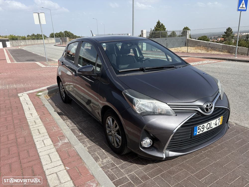 Toyota Yaris 1.33 VVT-i Comfort+P.Style - 1