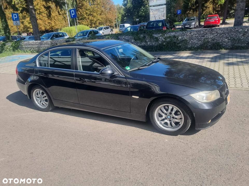 BMW Seria 3 325i - 4