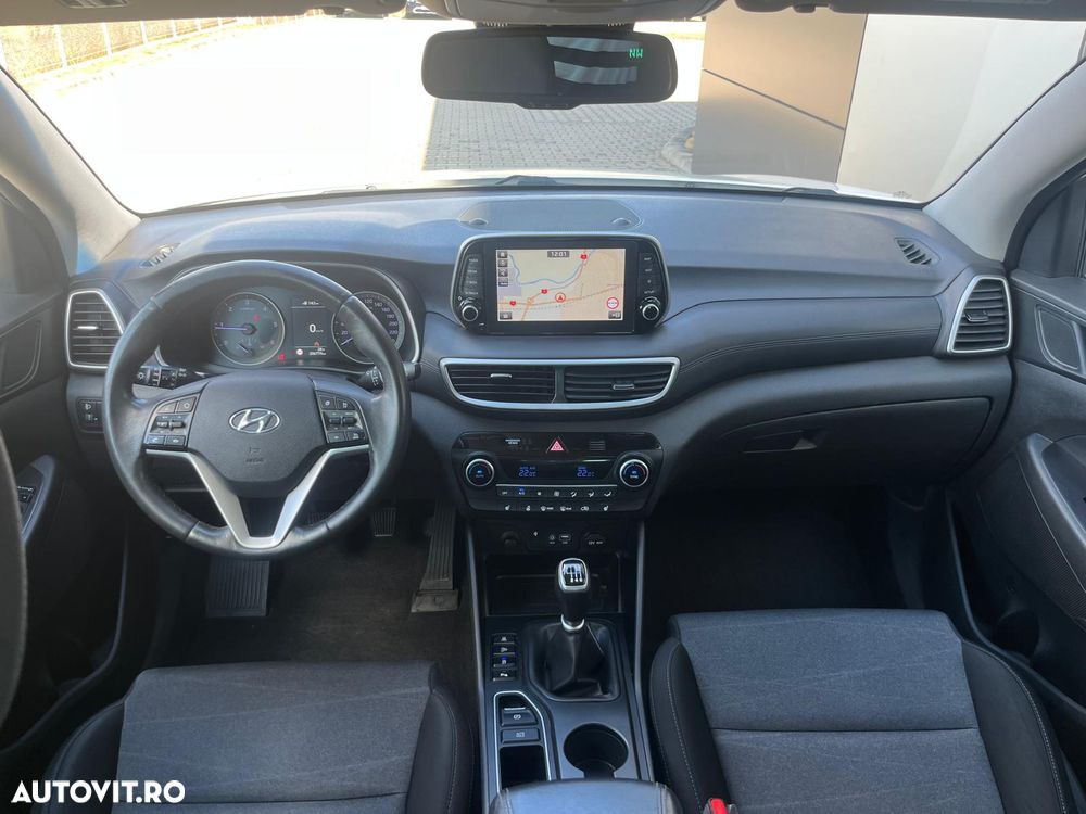 Hyundai Tucson 2.0 CRDI 4WD 6MT Premium - 10