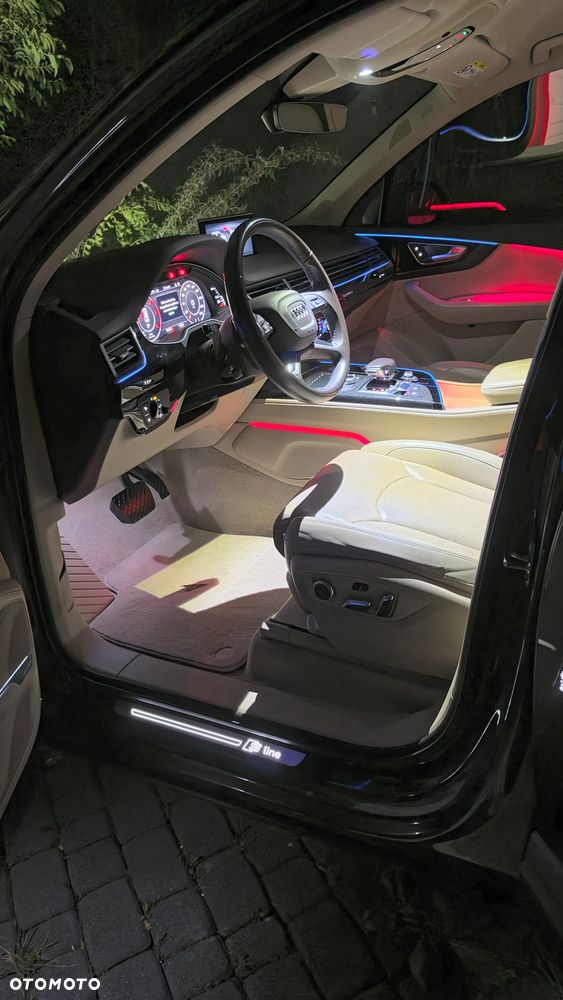 Audi Q7 - 9
