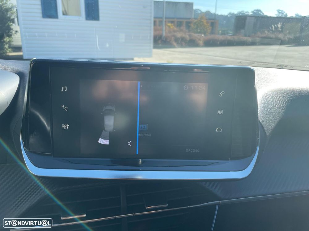 Peugeot 208 1.2 PureTech Allure - 23