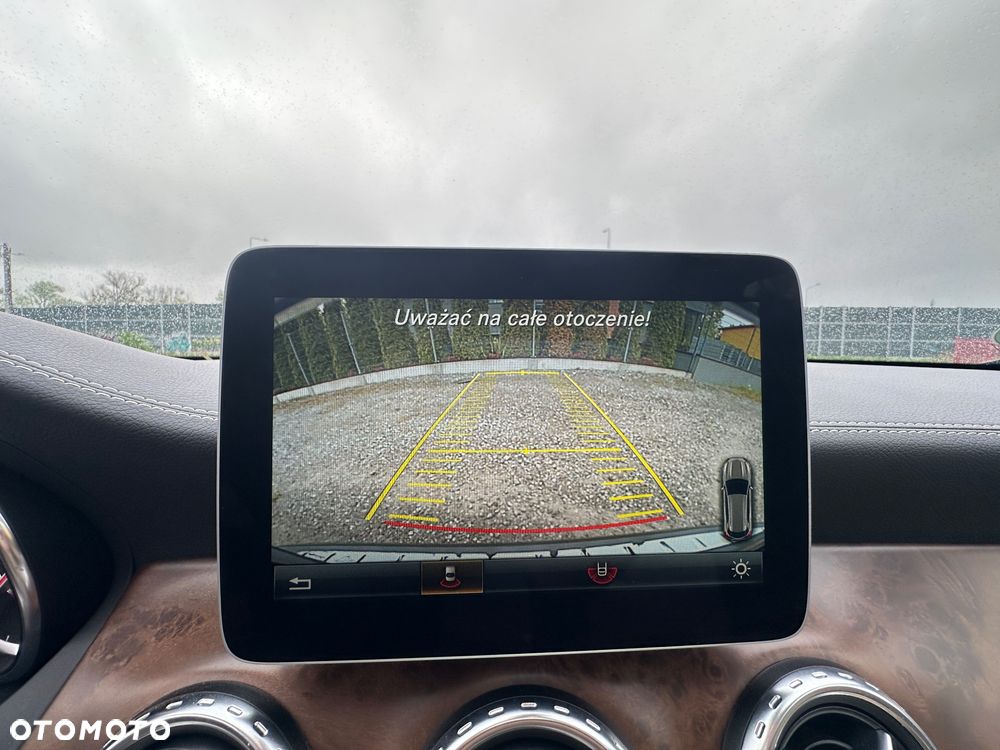 Mercedes-Benz GLA AMG 45 4Matic AMG Speedshift 7G-DCT - 24