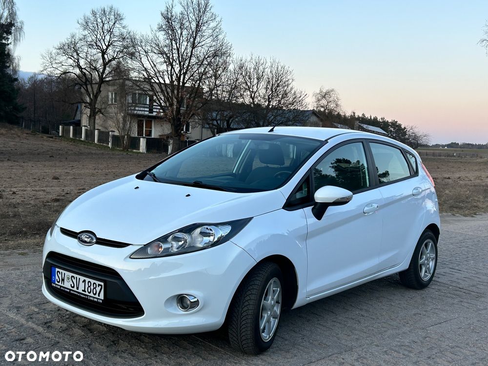 Ford Fiesta 1.25 Celebration - 11