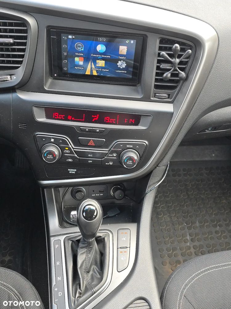Kia Optima 1.7 CRDi L - 12