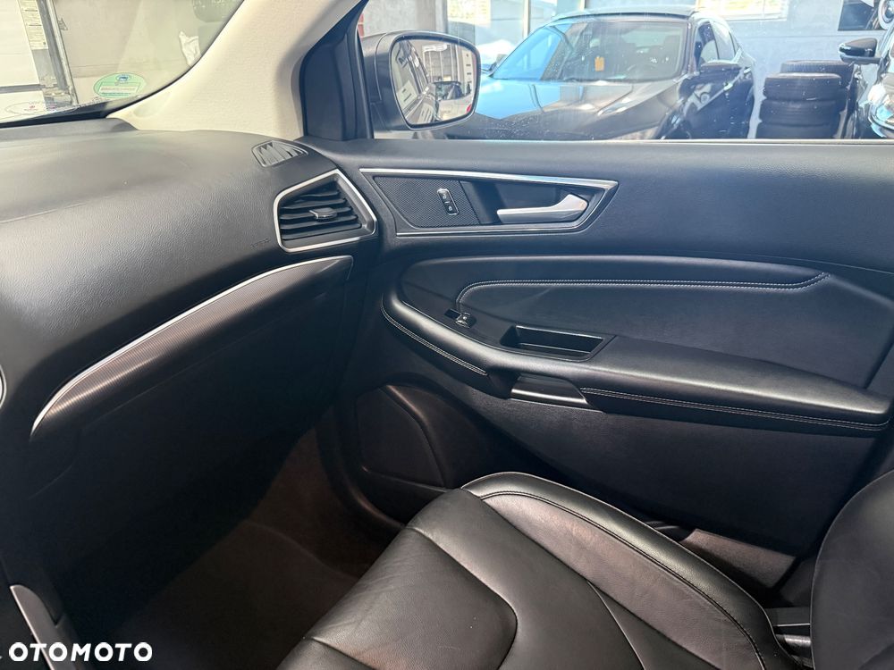 Ford Edge 2.0 TDCi Bi-Turbo 4x4 Titanium - 28