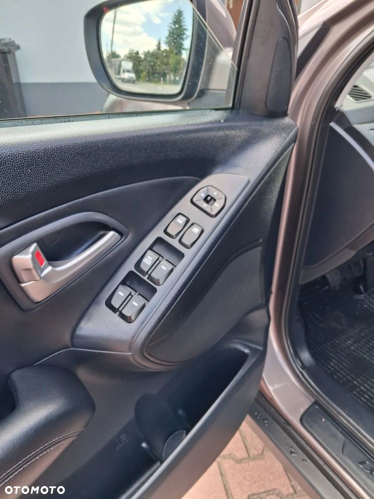 Hyundai ix35 - 11