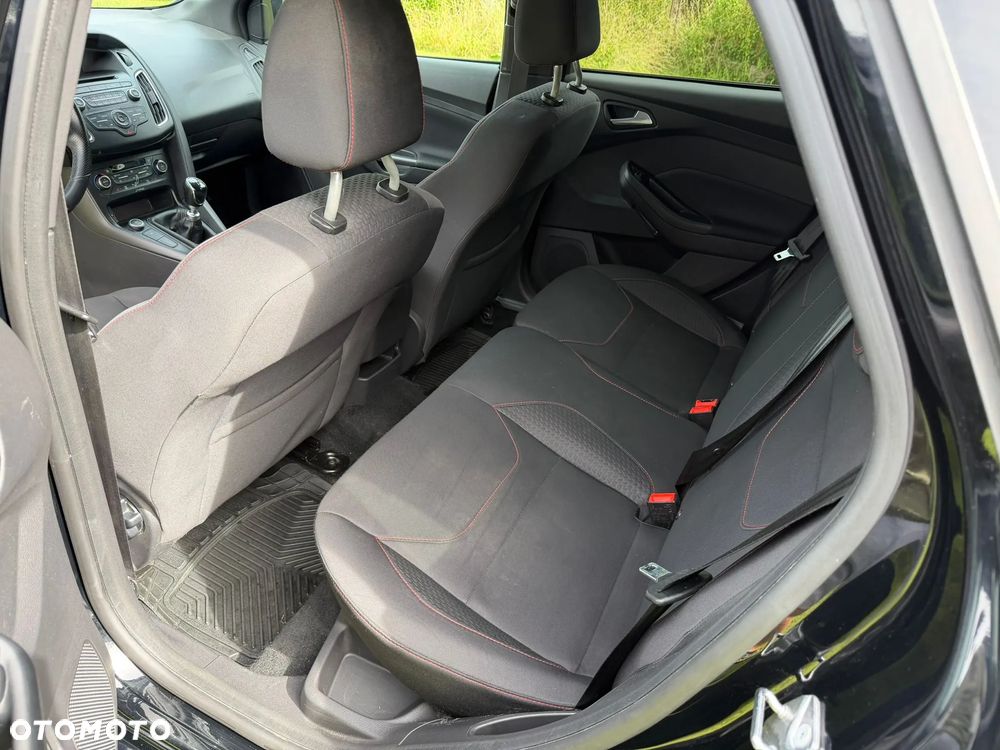 Ford Focus 1.0 EcoBoost Start-Stopp-System ST-LINE - 18