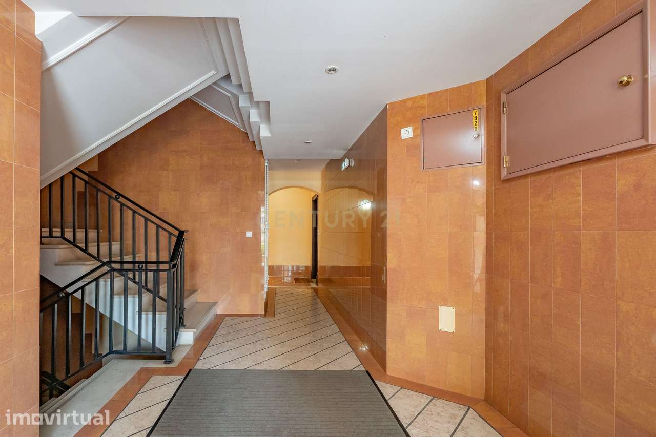 Apartamento T4 com Garagem Privativa | Quinta da OMNIA – Alverca | 135 - Grande imagem: 3/27