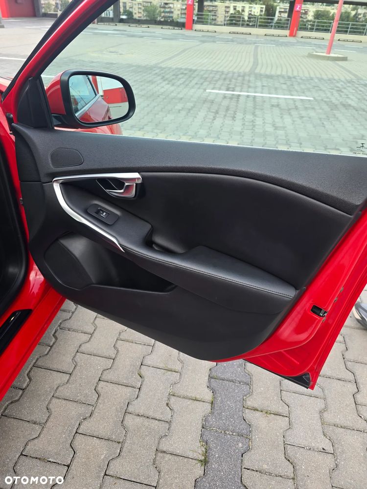 Volvo V40 - 26