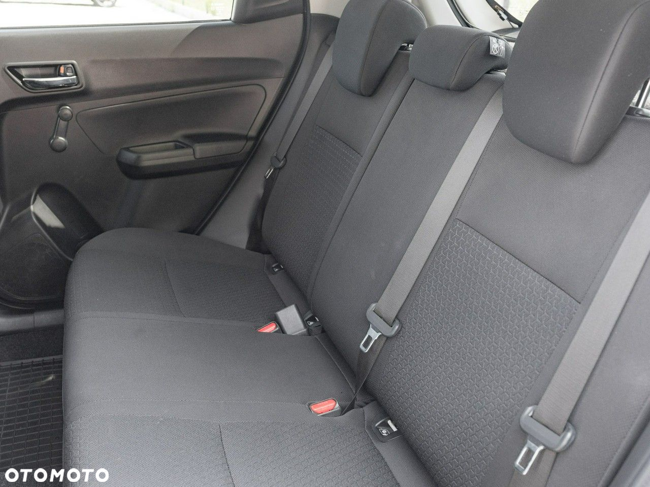 Suzuki Swift - 28