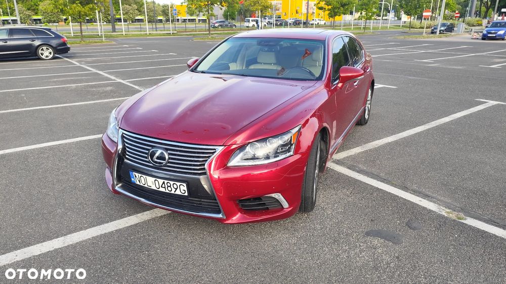 Lexus LS - 1