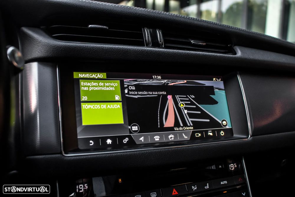 Jaguar XF Sportbrake 20d AWD Aut. R-Sport - 41