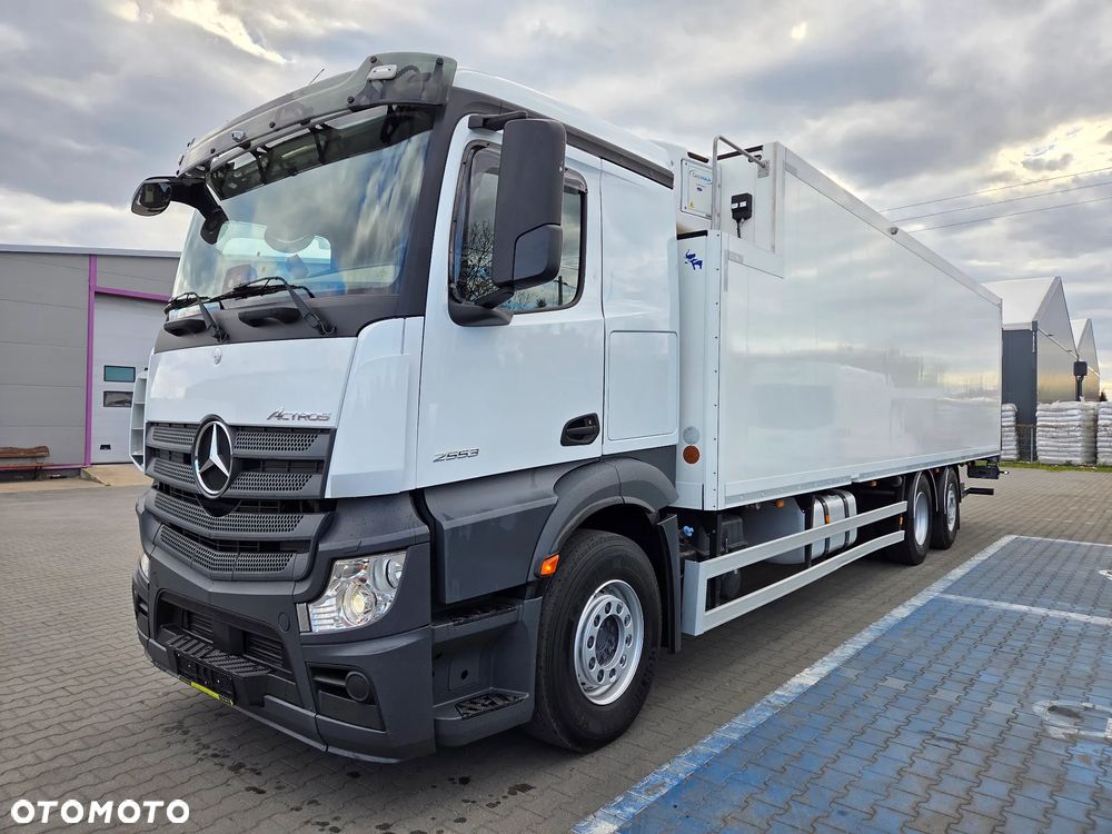 Mercedes-Benz Actros 2553 - 11
