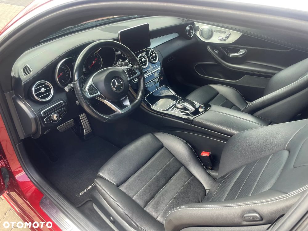 Mercedes-Benz Klasa C 300 7G-TRONIC AMG Line - 17