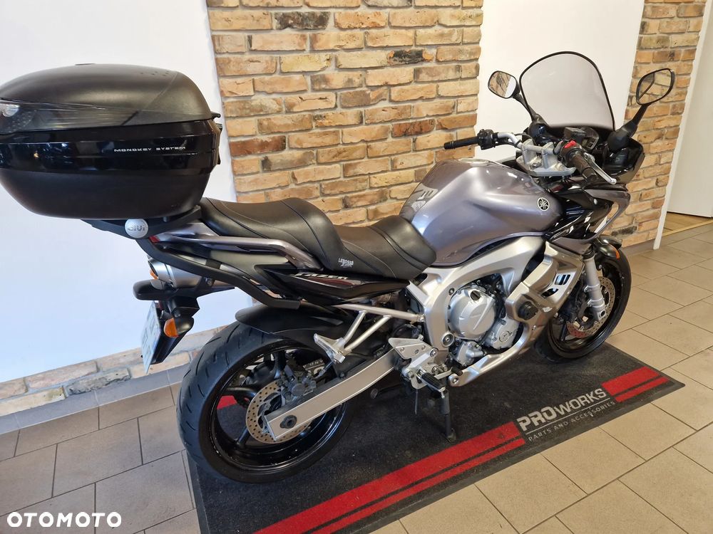 Yamaha FZ6 - 22