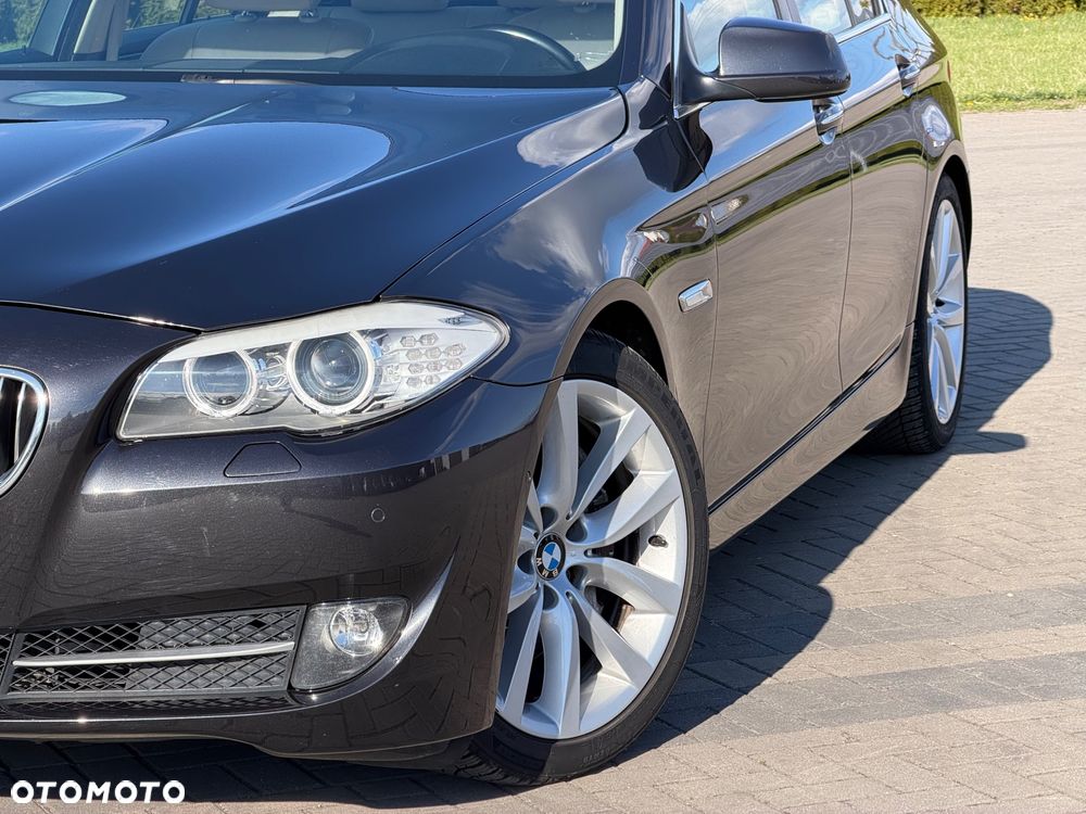 BMW Seria 5 528i Sport-Aut Luxury Line - 18