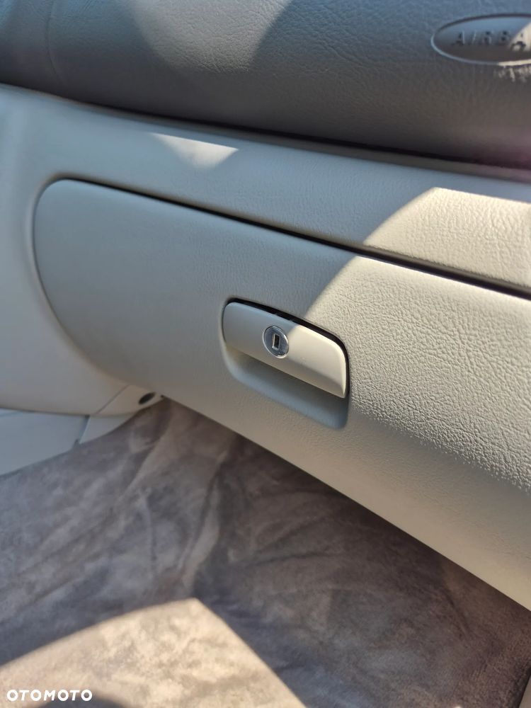 Volkswagen Passat 1.8T - 23