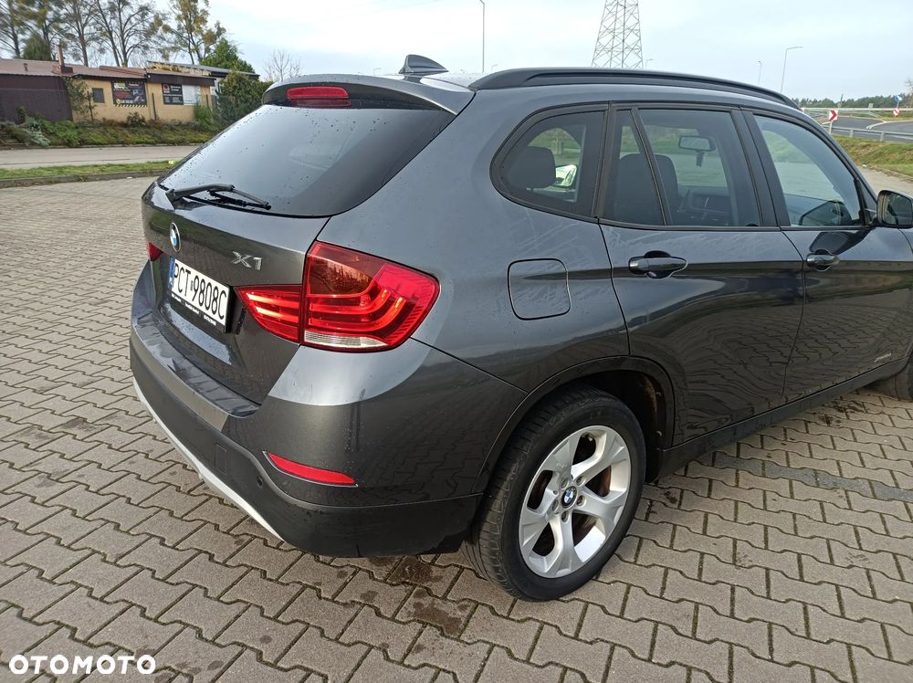 BMW X1 xDrive18d xLine - 4