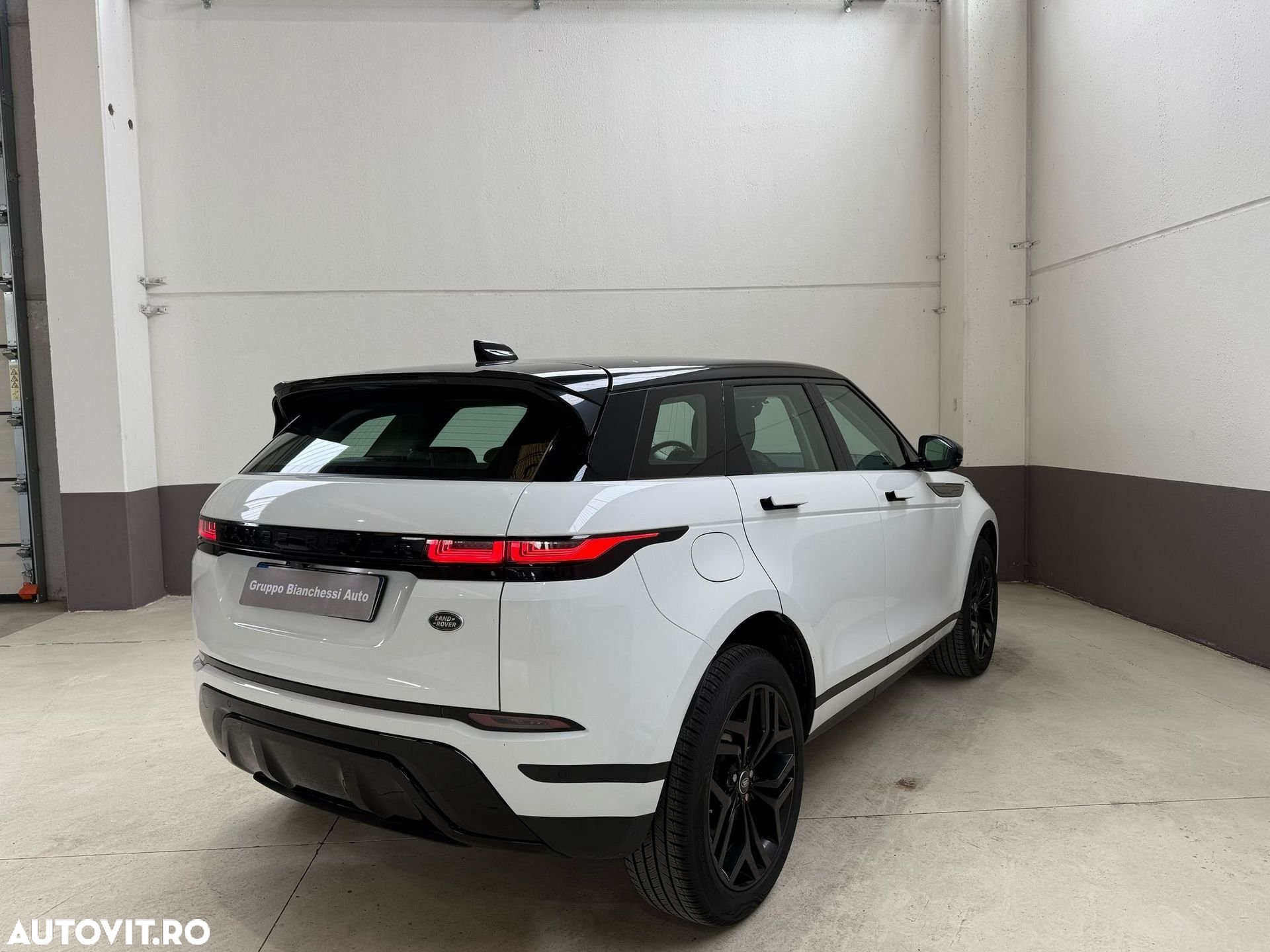 Land Rover Range Rover Evoque 2.0 D150 R-Dynamic HSE - 5