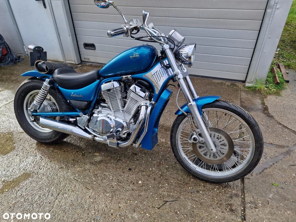 Suzuki Intruder - 2