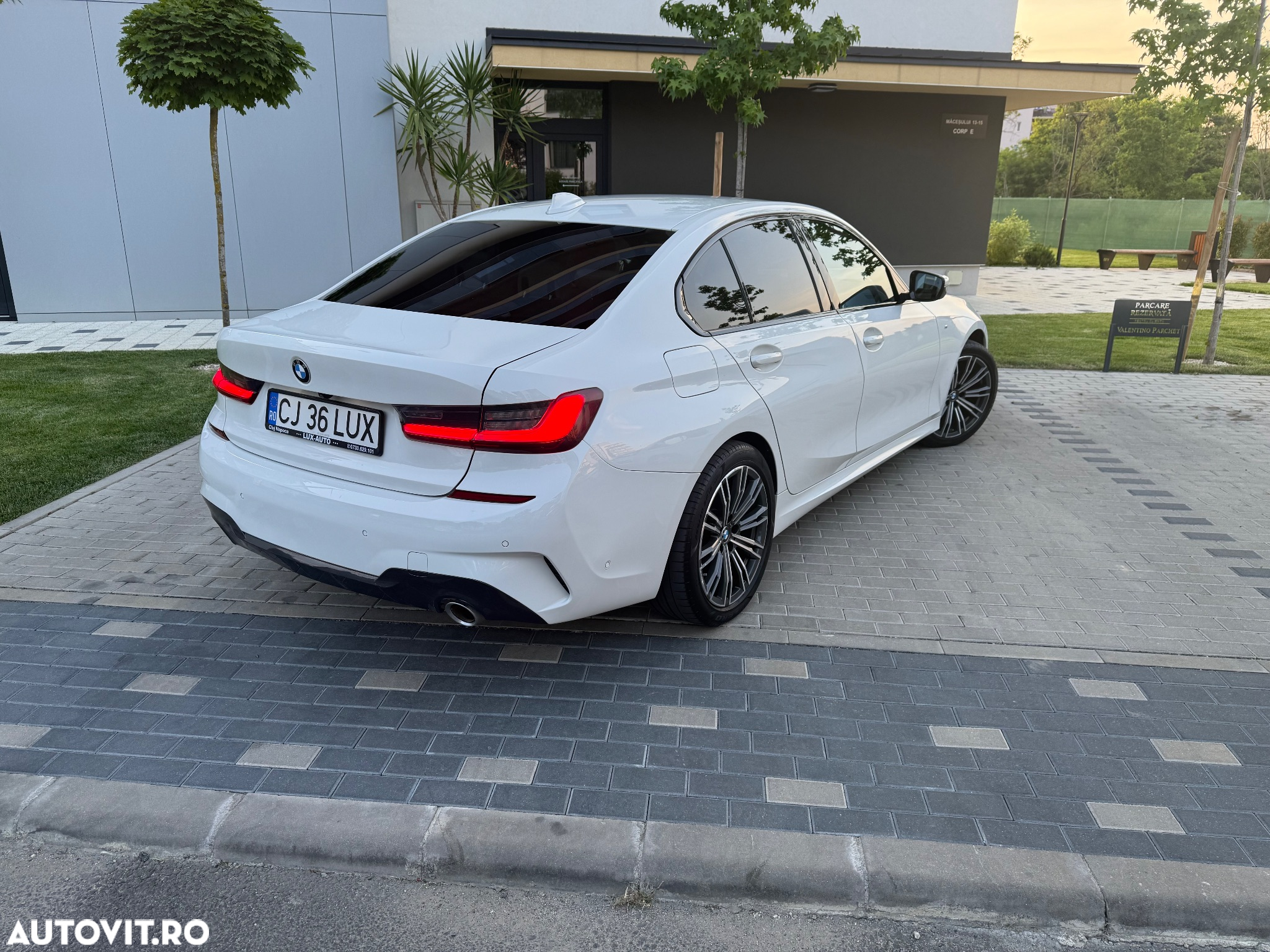 BMW Seria 3 320d Touring Aut. M Sport - 6