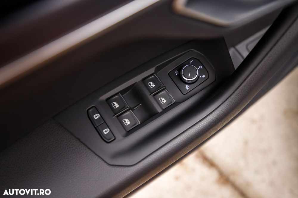 Volkswagen Touareg V6 TDI 4MOTION R-Line - 38