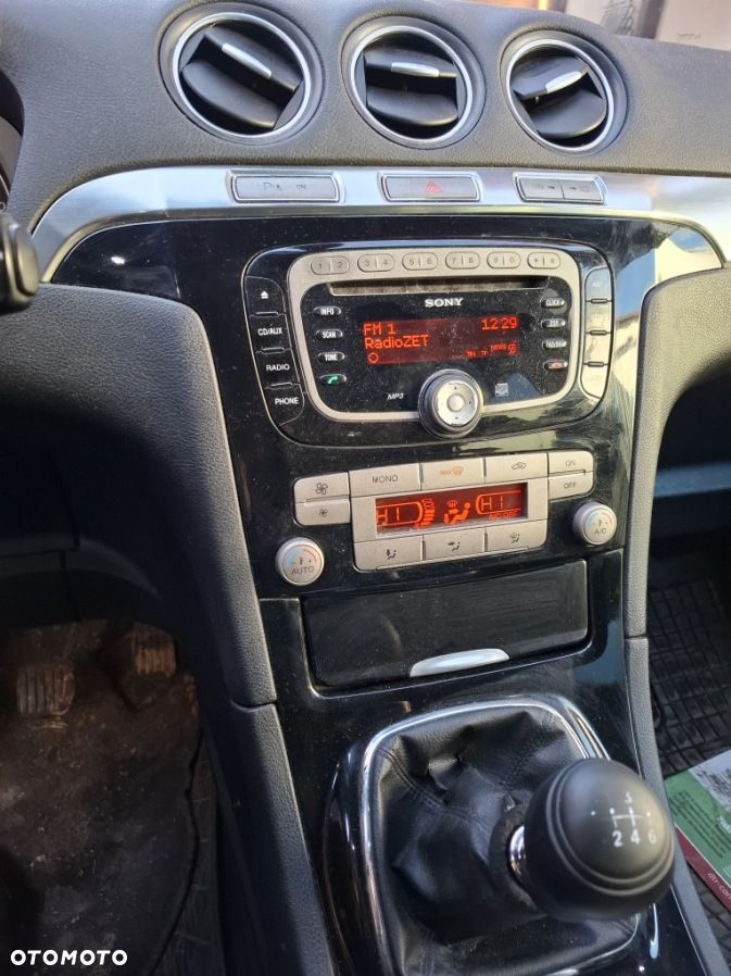 Ford S-Max 2.0 TDCi DPF Titanium - 8