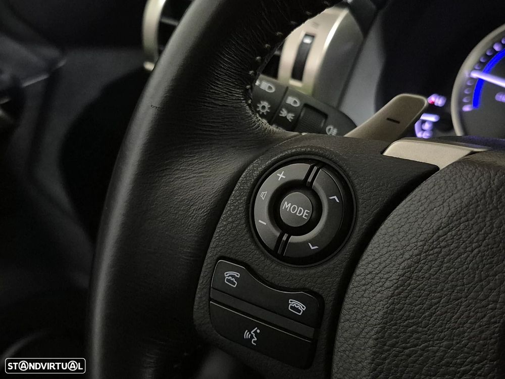 Lexus IS 300H Executive+ - 21