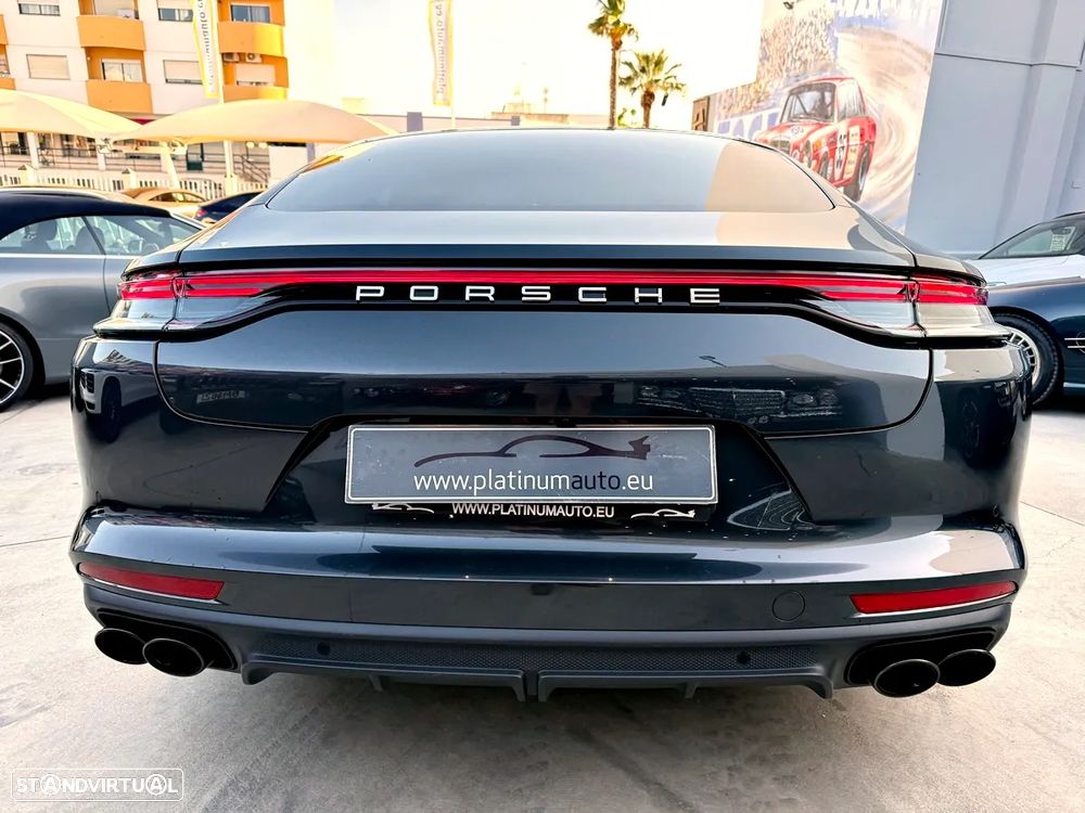 Porsche Panamera 4 E-Hybrid Platinum Edition - 48