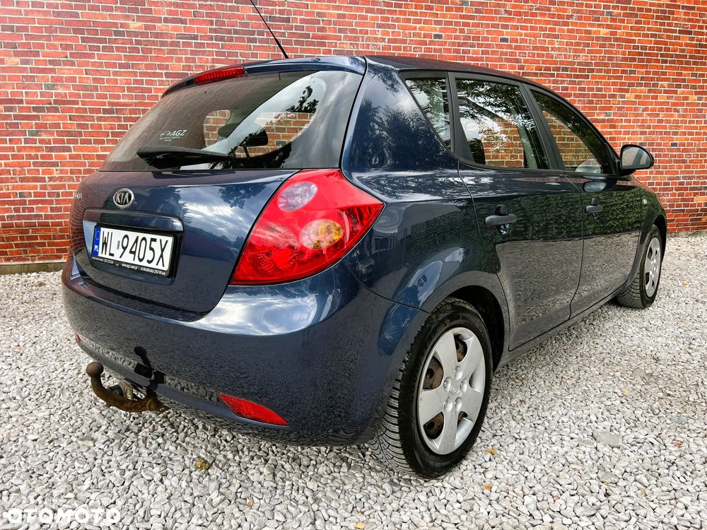 Kia Ceed - 5
