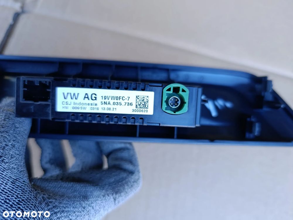 VW GOLF VIII 8 GNIAZDO PORT USB 5NA035736 5H1863099 - 2