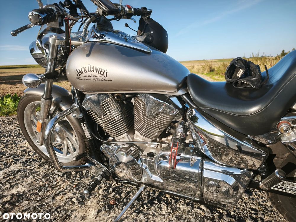 Honda VTX - 9