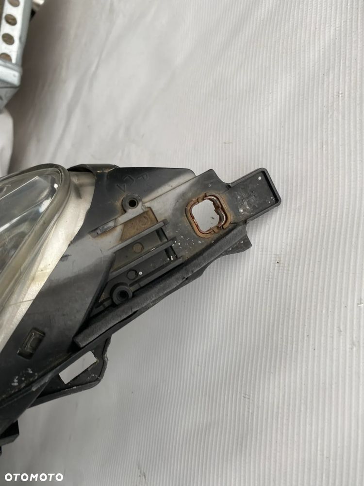 lampy citroen C5 III bi xenon skrętny przed liftem komplet eu całe - 9